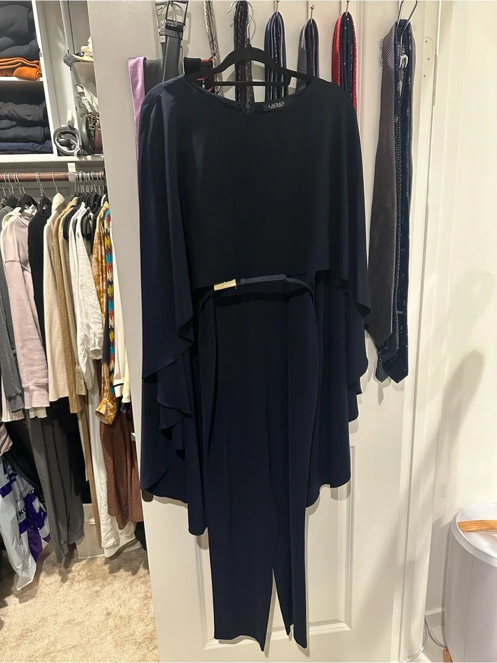 NWOT Ralph Lauren belted cape Georgette jump suit in Navym
